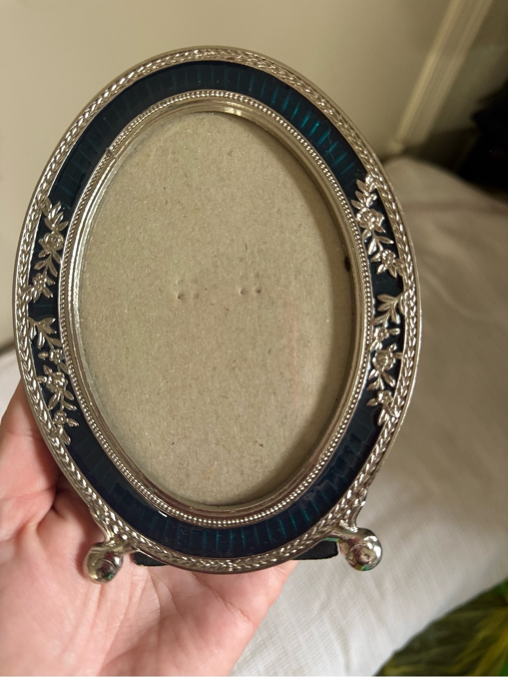 Silver Oval Photo Frame - Picture 3 of 5